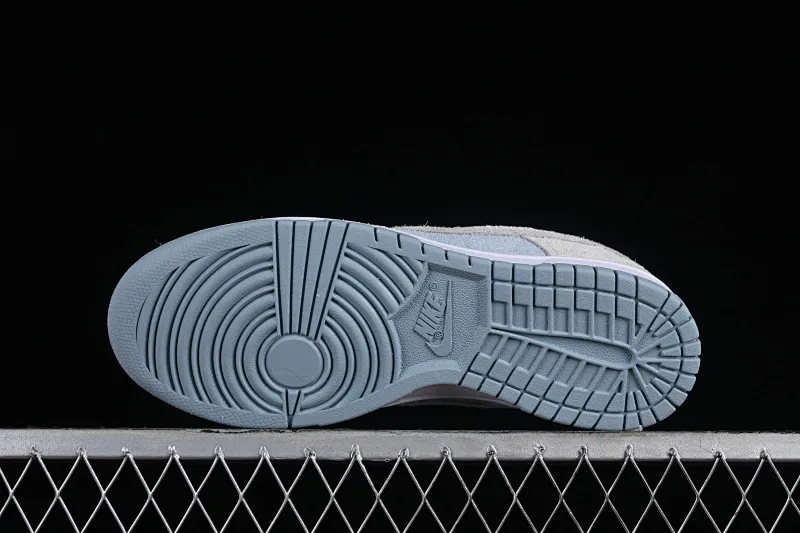All categories Nk SB Dunk series Nk SB Dunk Low low-top sneakers Nk Dunk Low Frozen 2.0 SB low-top casual sneakers FZ3779-025